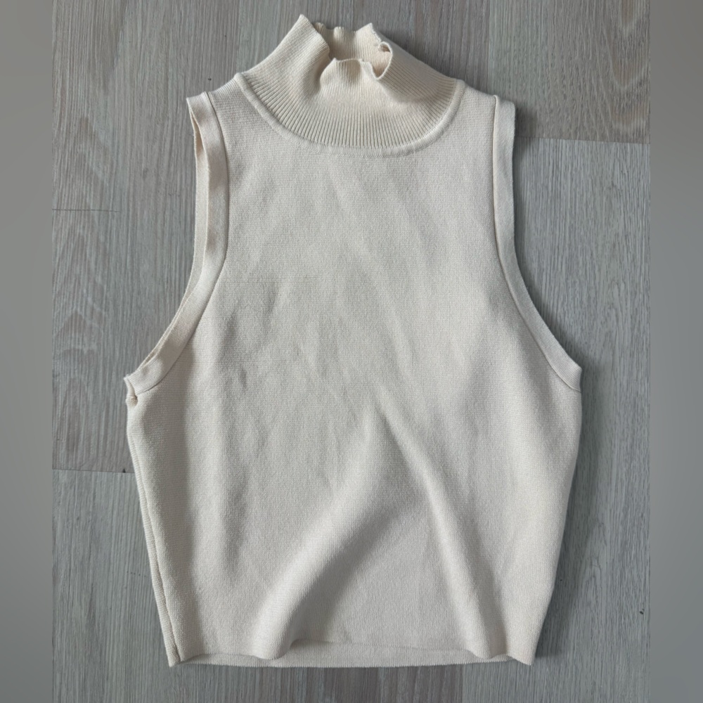 Zara Ivory Sleeveless Knit Top Small